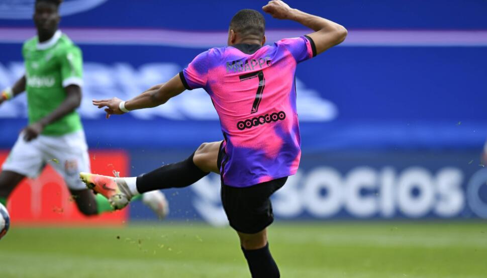 博鱼体育平台官网-清晨门兴格拉德巴赫绝杀压哨——法国杯节点到来，压力陡增，临场指挥获称赞